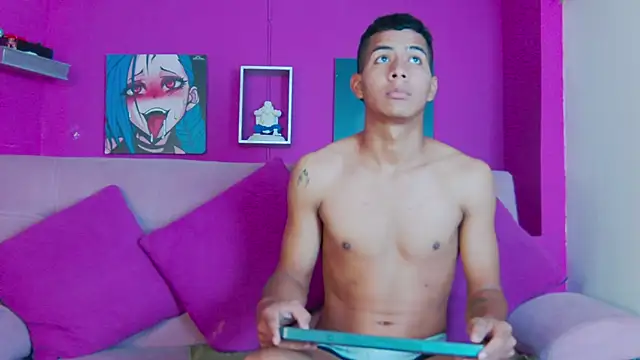 Noah Greenhart online show from December 22, 12:57 pm