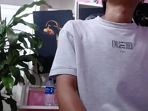 Snapshot of crissex3 chatting on February 25, 2:27 pm crissex3 online show from February 25, 2:27 pm