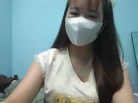 Snapshot of LinhChi09 chatting on June 11, 12:19 am LinhChi09 online show from June 11, 12:19 am