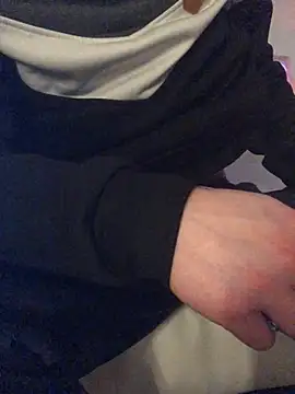 Spielzeugtwink online show from February 4, 4:13 pm