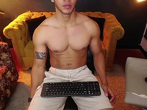 tayler luke online show from December 4, 1:15 am