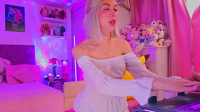 MadamBarbiee online show from March 25, 4:35 pm