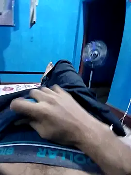 Snapshot of vaasuboy01 chatting on July 21, 11:56 am vaasuboy01 online show from July 21, 11:56 am