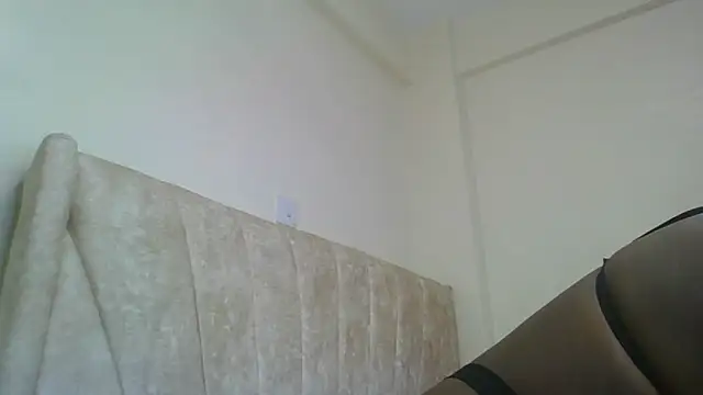 Snapshot of QueenCaramell chatting on November 25, 9:26 pm QueenCaramell online show from November 25, 9:26 pm