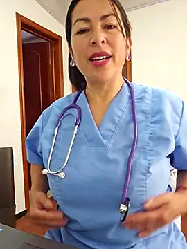 JustSamantha  online show from December 20, 4:36 pm