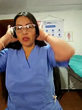 JustSamantha  online show from March 9, 12:53 pm