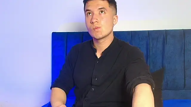 Ethan-Connor online show from November 26, 8:10 pm