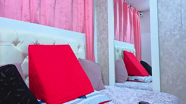 alicee foox online show from April 13, 5:29 pm