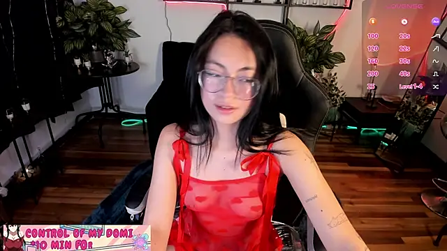 little xioo  online show from December 22, 7:55 pm