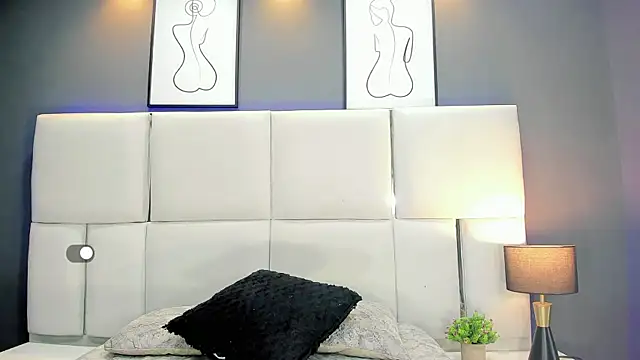 Snapshot of RenataAcosta chatting on November 28, 8:55 pm RenataAcosta online show from November 28, 8:55 pm