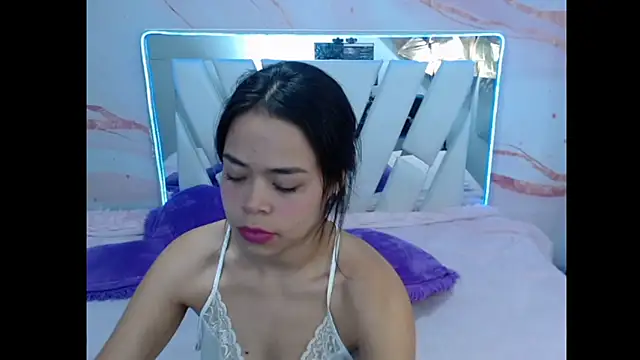 BlueLove19 online show from December 5, 8:27 pm