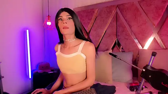 atenea taylor  online show from December 22, 10:07 pm