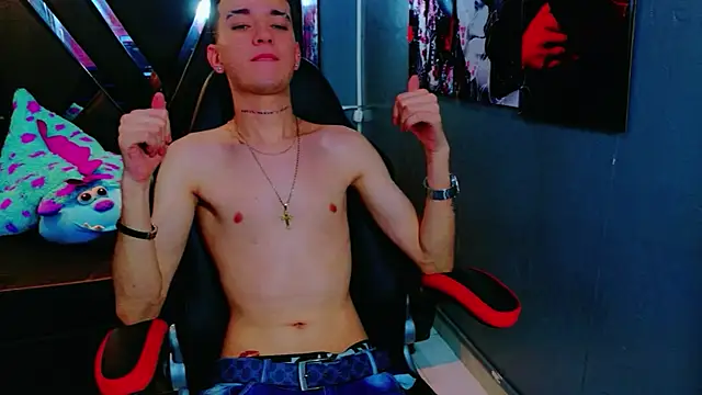 ErosWildBoy online show from December 4, 9:12 pm