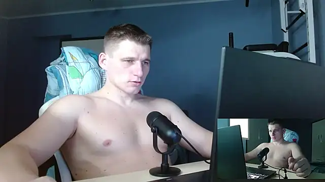 Snapshot of Poliglotjoe1 chatting on February 24, 2:09 am Poliglotjoe1 online show from February 24, 2:09 am