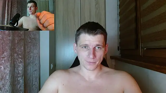 Snapshot of Poliglotjoe1 chatting on March 4, 2:39 am Poliglotjoe1 online show from March 4, 2:39 am