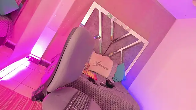 frany wolf  online show from December 19, 7:59 am