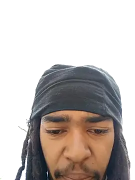 Snapshot of Eezxxx chatting on December 1, 6:29 am Eezxxx online show from December 1, 6:29 am