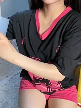 XndSeraphina online show from February 22, 10:36 am