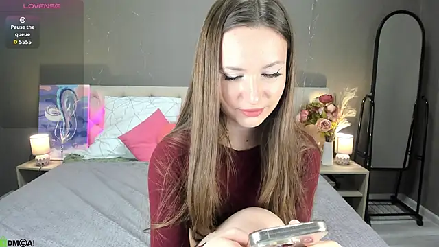 Malika Raspberry online show from February 8, 3:10 am