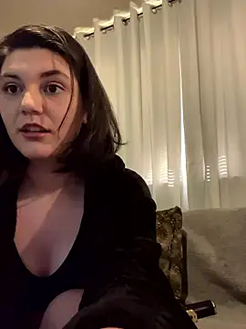 Kora Kat online show from January 7, 8:00 pm