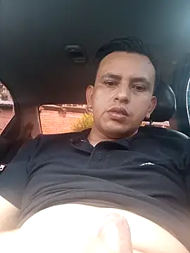 Snapshot of art-e9-2 chatting on February 3, 3:50 pm art-e9-2 online show from February 3, 3:50 pm