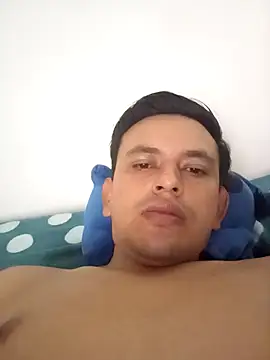 Snapshot of art-e9-2 chatting on February 14, 6:15 pm art-e9-2 online show from February 14, 6:15 pm