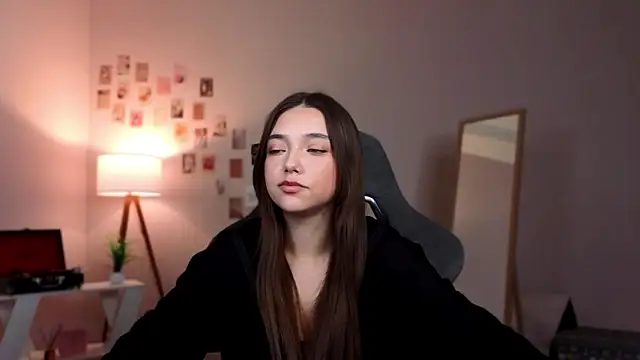 Snapshot of Vexorine chatting on January 18, 7:28 pm Vexorine online show from January 18, 7:28 pm