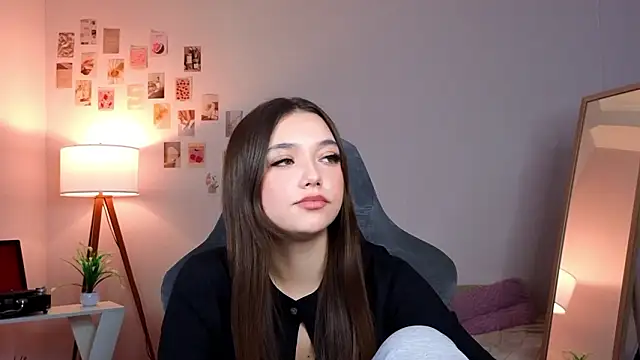 Snapshot of Vexorine chatting on February 5, 5:39 pm Vexorine online show from February 5, 5:39 pm