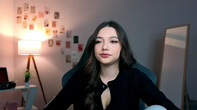 Snapshot of Vexorine chatting on February 17, 7:20 pm Vexorine online show from February 17, 7:20 pm