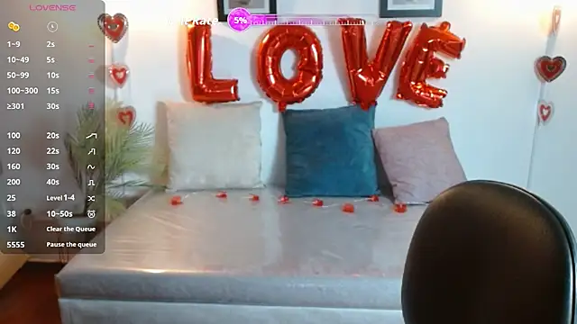 Juliana  lx online show from February 16, 1:51 pm