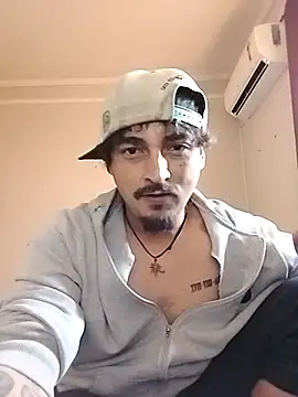 Snapshot of LUcyf3RmAl3696 chatting on November 29, 10:29 am LUcyf3RmAl3696 online show from November 29, 10:29 am