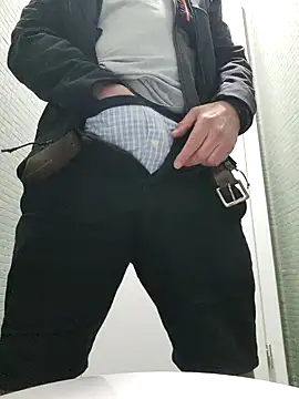 Snapshot of Sebgeneve chatting on January 5, 6:44 pm Sebgeneve online show from January 5, 6:44 pm