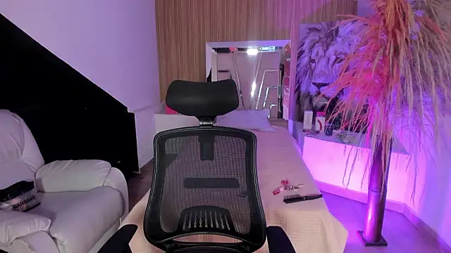 RenataMason online show from March 25, 4:51 am