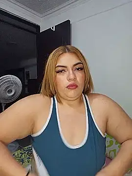 mila curvy online show from January 14, 6:30 am