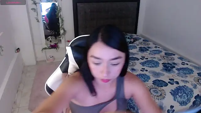 Snapshot of Ariel_Laurentt chatting on July 18, 3:44 am Ariel Laurentt online show from July 18, 3:44 am