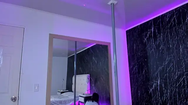 Snapshot of ClarissaMorreti chatting on November 26, 1:01 pm ClarissaMorreti online show from November 26, 1:01 pm