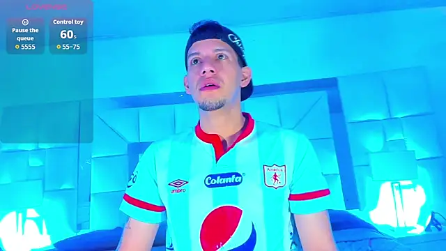 Snapshot of Sebastian_Smith__ chatting on February 18, 11:17 am Sebastian Smith online show from February 18, 11:17 am