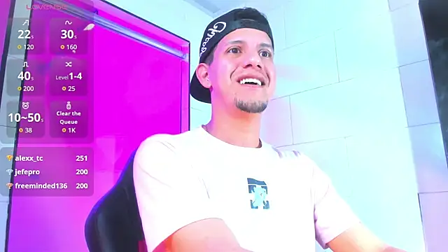 Snapshot of Sebastian_Smith__ chatting on February 20, 11:22 am Sebastian Smith online show from February 20, 11:22 am