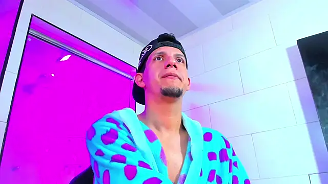 Snapshot of Sebastian_Smith__ chatting on March 4, 11:16 am Sebastian Smith online show from March 4, 11:16 am