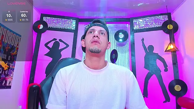 Snapshot of Sebastian_Smith__ chatting on March 19, 11:14 am Sebastian Smith online show from March 19, 11:14 am