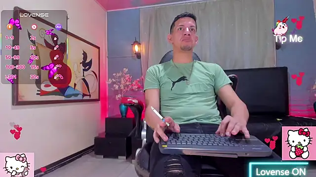 Snapshot of Sebastian_Smith__ chatting on March 24, 2:44 pm Sebastian Smith online show from March 24, 2:44 pm