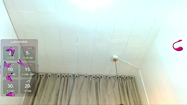 Snapshot of Sebastian_Smith__ chatting on March 31, 11:21 am Sebastian Smith online show from March 31, 11:21 am