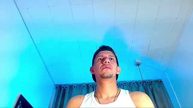 Snapshot of Sebastian_Smith__ chatting on April 10, 11:15 am Sebastian Smith online show from April 10, 11:15 am