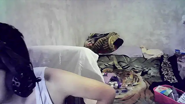 Snapshot of Giby_Grace chatting on December 21, 11:23 pm Giby Grace online show from December 21, 11:23 pm