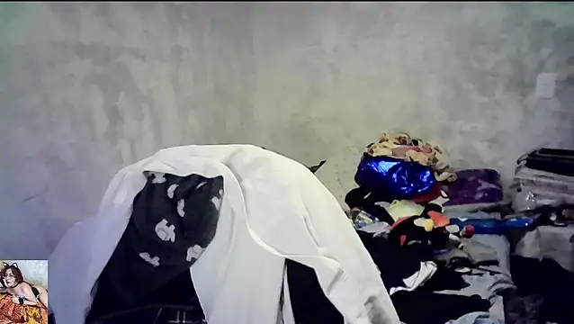 Snapshot of Giby_Grace chatting on April 16, 5:52 am Giby Grace online show from April 16, 5:52 am