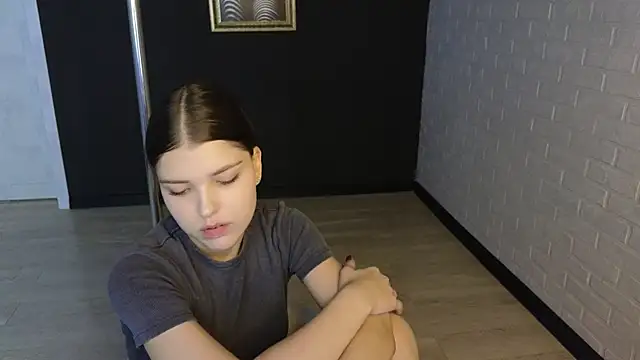 Snapshot of Sierra_Maddison chatting on November 25, 6:13 am Sierra Maddison online show from November 25, 6:13 am