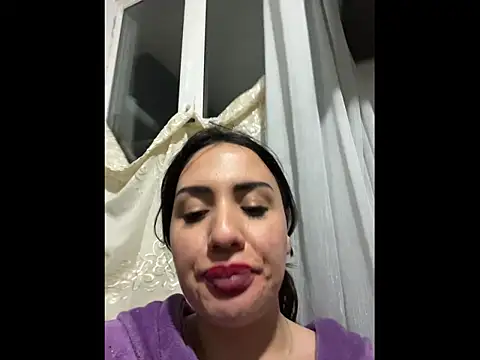     Eva     online show from December 2, 9:10 pm