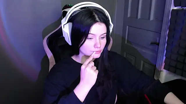 Moon raven online show from January 18, 9:51 pm