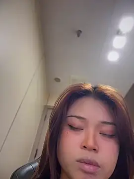 Toffee-00 online show from June 9, 11:44 am