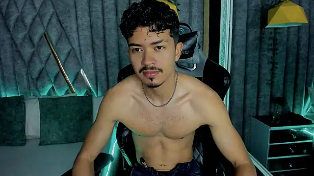 NicolaiKarav online show from March 3, 12:00 pm